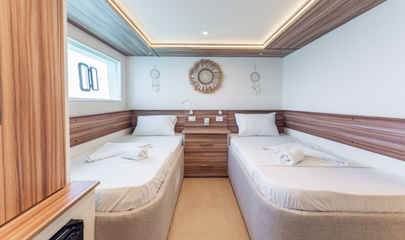 Upper Deck Twin Cabin