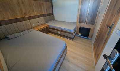 Main Deck Twin