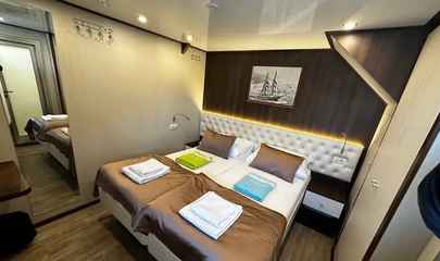 Upper Deck