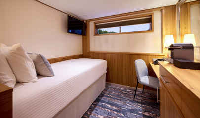 Single Cabins Emerald