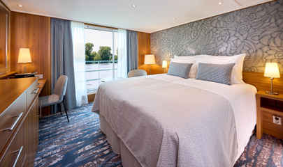Deluxe Cabins Diamond