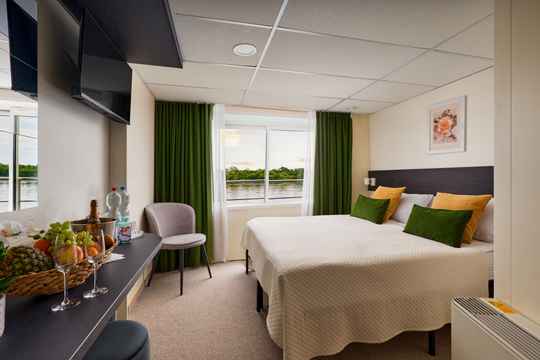 Middle Deck Cabins