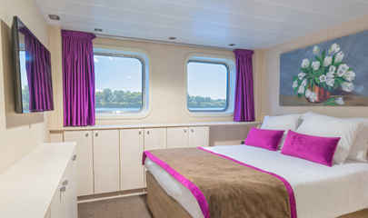 Main Deck Double/Twin Cat B