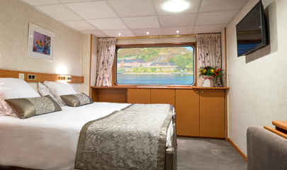 Main Deck Twin Cat B