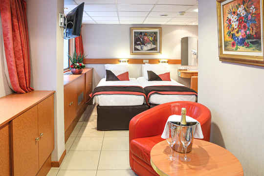 Main Deck Suite Cat B