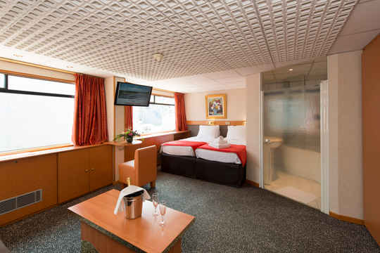 Upper Deck Suite Cat A