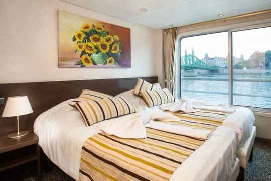 Upper Deck Twin Cat C