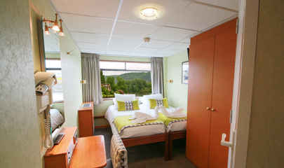Upper Deck Twin Cat A