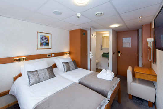 Main Deck Double/Twin Cat A