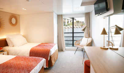Middle Deck Suite Cat B
