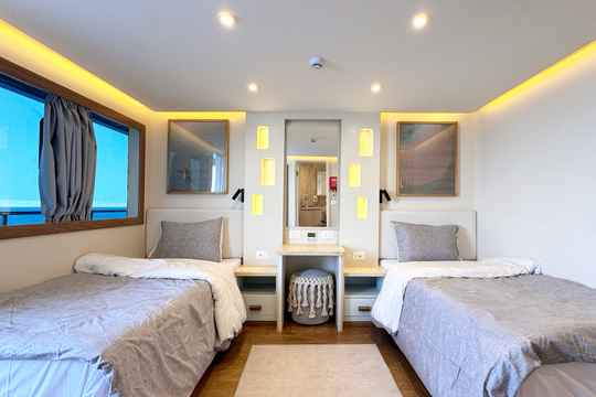 Twin Cabins - Upper Deck