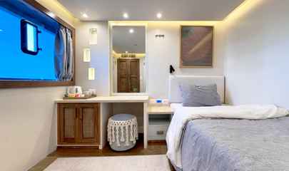 Suite Single - Upper Deck