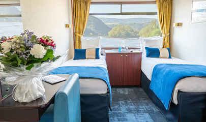 Upper Deck Twin/Double Cat A 