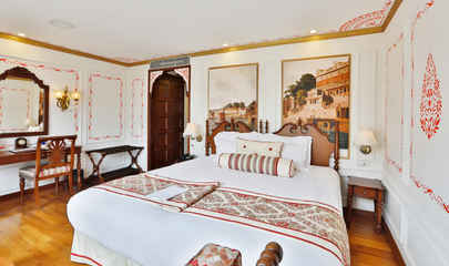 Colonial Suite