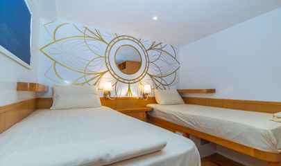 Upper Deck Twin Cabin