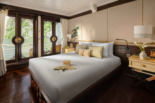 Deluxe Cabins