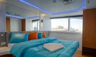 Upper Deck Twin Cabin