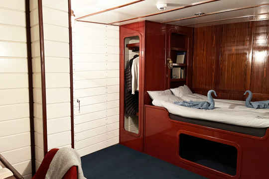 Double Cabin