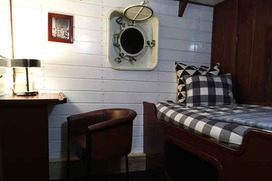 Single Cabin
