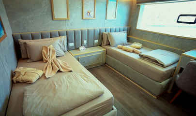 Premium Twin Cabin