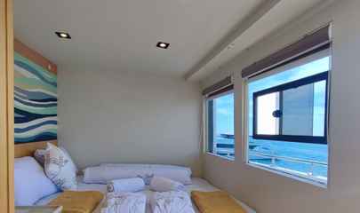 Upper Deck Double Cabin