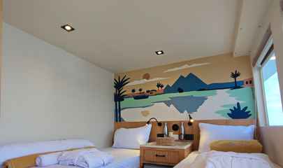 Upper Deck Twin Cabin