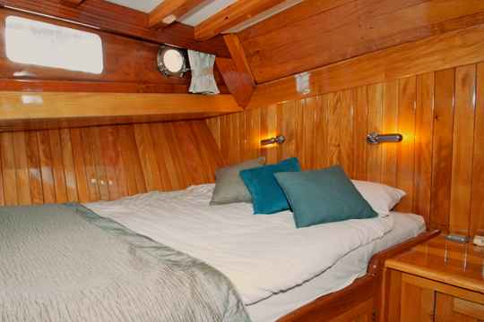 Superior Queen Cabin