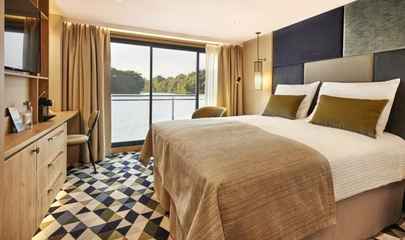 Diamond Deck Double Cabin 