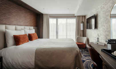 Diamond Deck Double Cabin