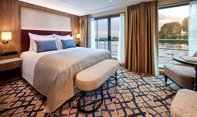 Diamond Deck Suite