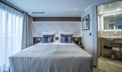 Diamond Deck Double Cabin