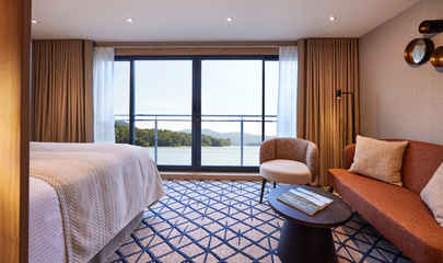 Diamond Deck Suites