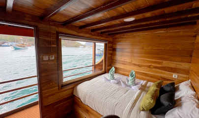 Signature Ocean Cabin 