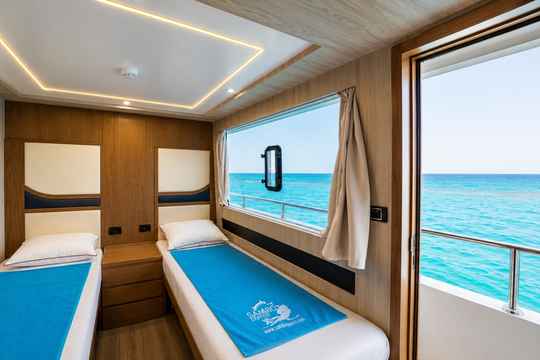Twin Bed - Upper Sea View