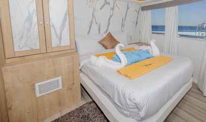 Upper Deck Master Suite
