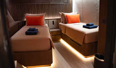 Voyager Twin Cabin