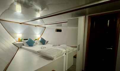 Standard Double Bow Cabin - Lower Deck