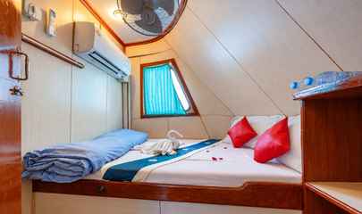Double Bed Non Ensuite Cabin