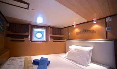 Lower Deck Double Cabin