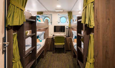 Quadruple Porthole