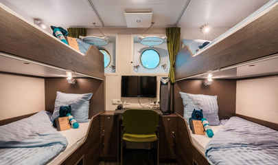 Quadruple Porthole
